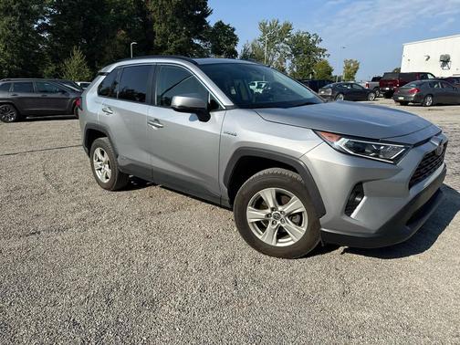 2019 Toyota RAV4 Hybrid XLE