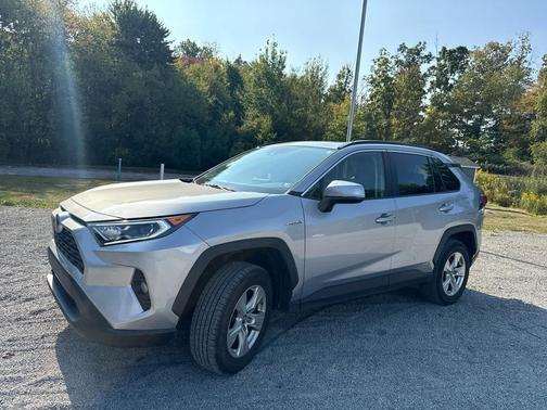 2019 Toyota RAV4 Hybrid XLE