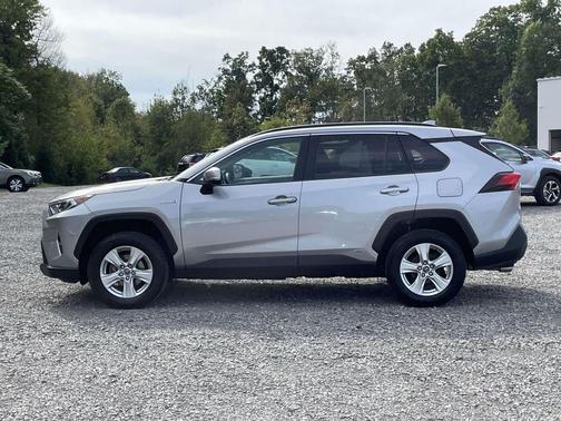 2019 Toyota RAV4 Hybrid XLE