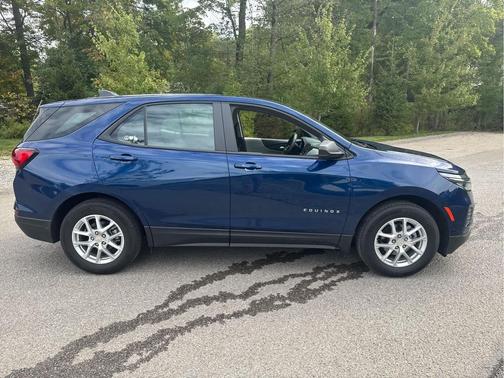 2023 Chevrolet Equinox LS