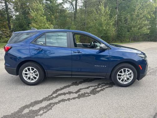 2023 Chevrolet Equinox LS
