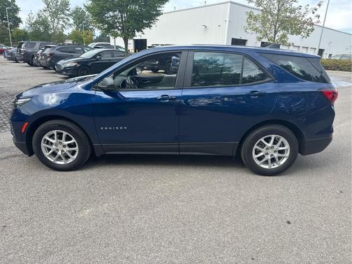 2023 Chevrolet Equinox LS