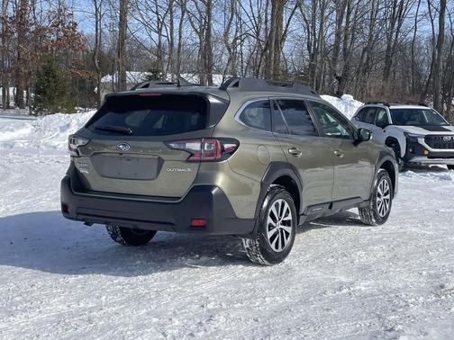 2023 Subaru Outback Premium