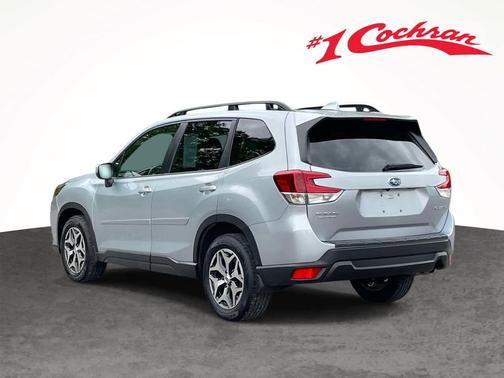 Ice Silver Metallic 2023 Subaru Forester Premium