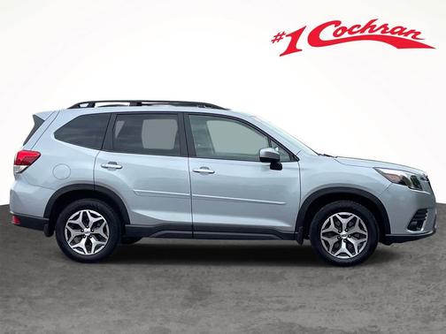 Ice Silver Metallic 2023 Subaru Forester Premium