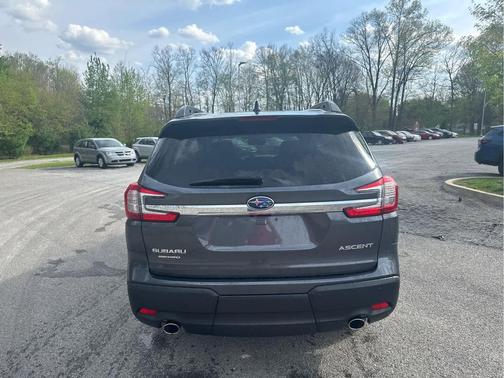 Magnetite Gray Metallic 2025 Subaru Ascent Premium 8-Passenger