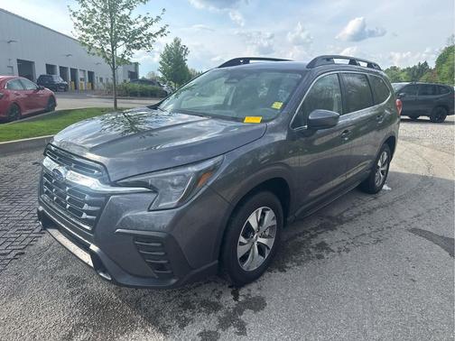 Magnetite Gray Metallic 2025 Subaru Ascent Premium 8-Passenger
