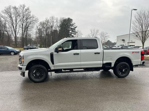 2025 Ford F-350 XL