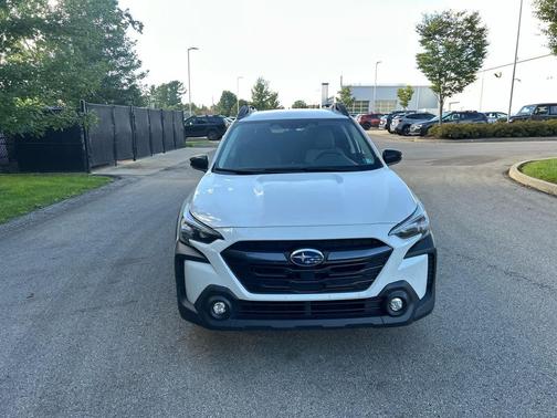 Crystal White Pearl 2024 Subaru Outback Premium