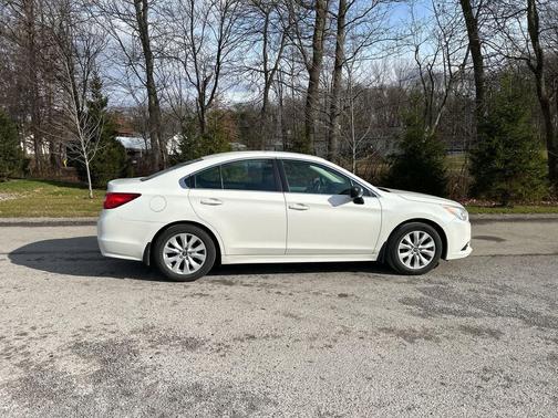 2017 Subaru Legacy Base