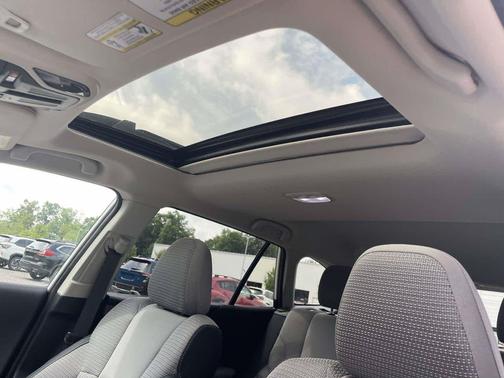 Crystal White Pearl 2024 Subaru Outback Premium