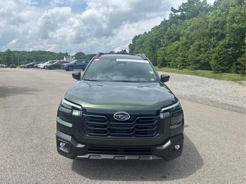 Deep Emerald Green Pearl 2026 Subaru Outback Limited XT