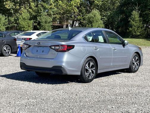 2022 Subaru Legacy Premium