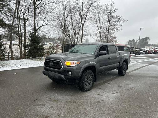 2022 Toyota Tacoma SR5