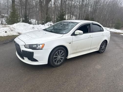 2015 Mitsubishi Lancer SE