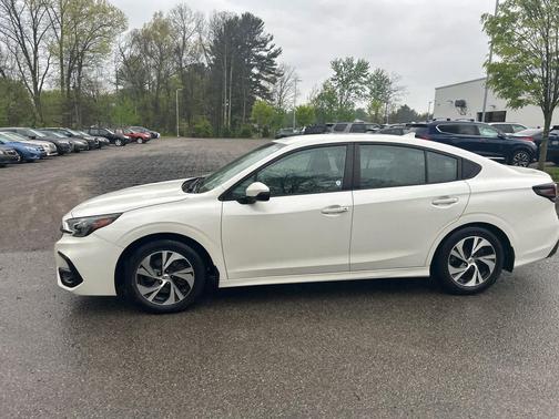 Crystal White Pearl 2024 Subaru Legacy Premium