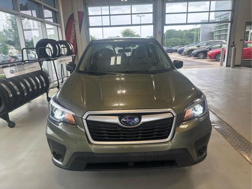 Jasper Green Metallic 2019 Subaru Forester Base