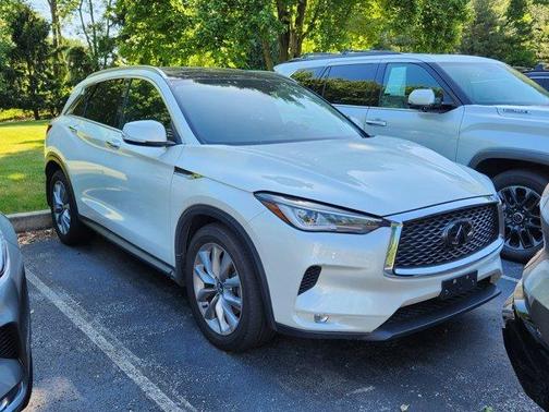 Majestic White 2022 INFINITI QX50 Luxe