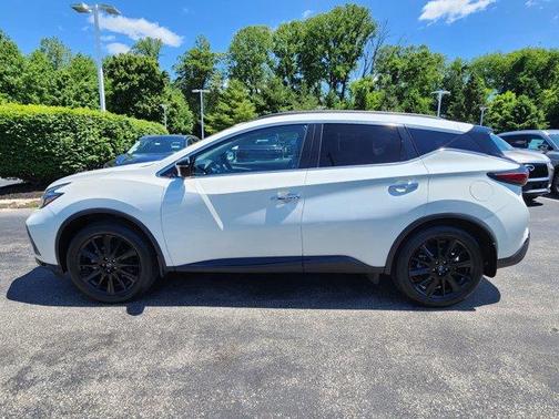 White 2024 Nissan Murano SV