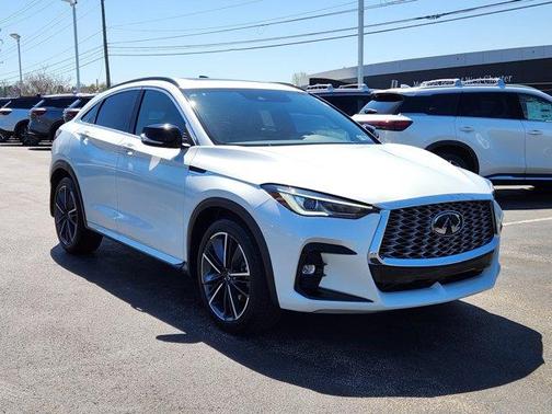 Radiant White 2025 INFINITI QX55 LUXE