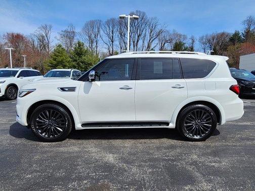2024 INFINITI QX80 SENSORY