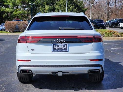 Glacier White Metallic 2025 Audi Q8 Premium Plus