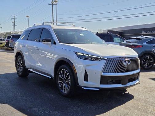 Radiant White 2026 INFINITI QX60 Luxe