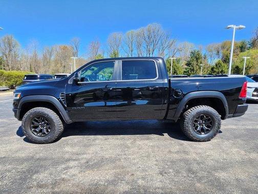 Diamond Black 2025 RAM 1500 RHO