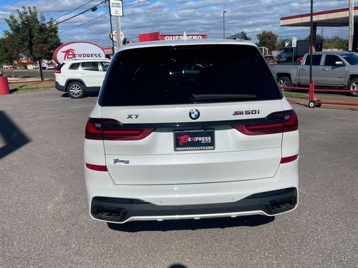 2020 BMW X7 M50i