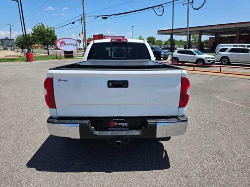 2016 Toyota Tundra SR5