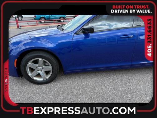 2019 Chrysler 300 Touring