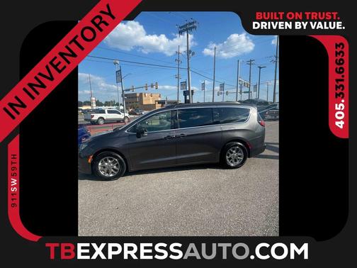 2021 Chrysler Voyager LXI