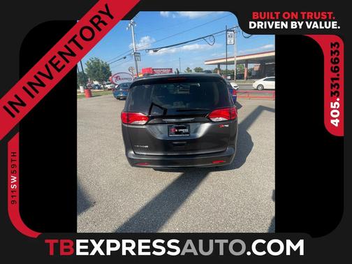 2021 Chrysler Voyager LXI