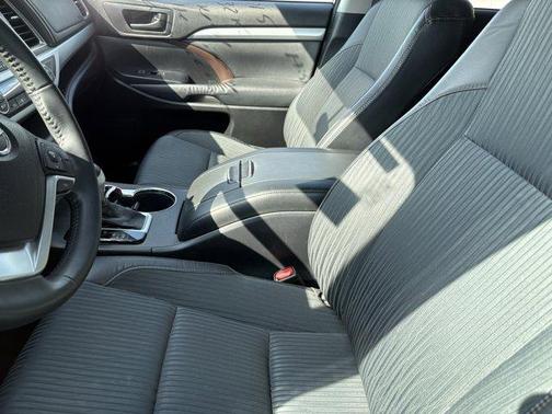 Predawn Gray Mica 2015 Toyota Highlander LE Plus