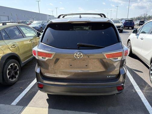 Predawn Gray Mica 2015 Toyota Highlander LE Plus