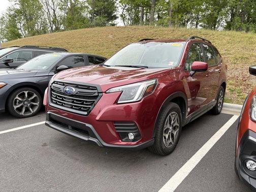 Crimson Red Pearl 2024 Subaru Forester Premium
