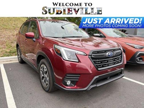 Crimson Red Pearl 2024 Subaru Forester Premium