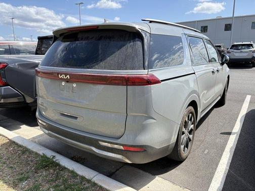 Ceramic Silver 2024 Kia Carnival SX