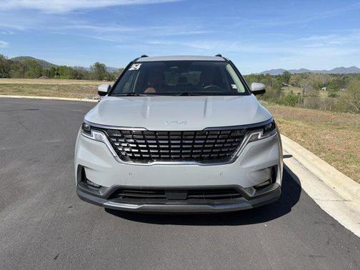 2024 Kia Carnival SX