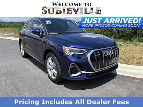 Navarra Blue Metallic 2023 Audi Q3 45 S line Premium