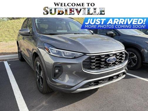 Carbonized Gray Metallic 2024 Ford Escape ST-Line Elite