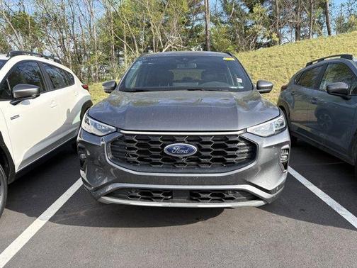 Carbonized Gray Metallic 2024 Ford Escape ST-Line Elite