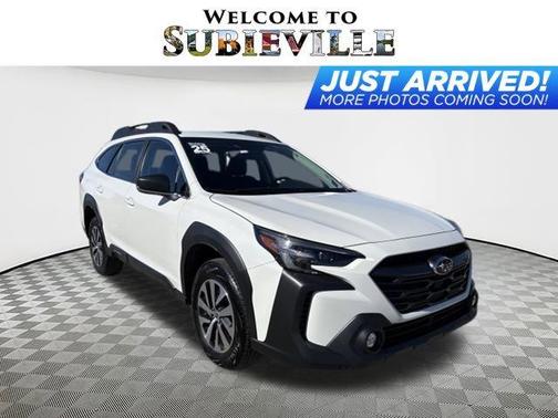 2025 Subaru Outback Base