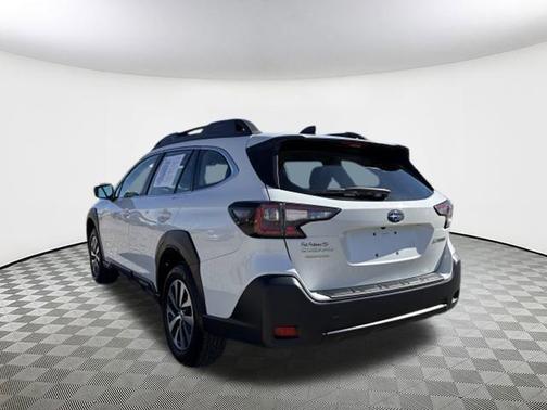 2025 Subaru Outback Base