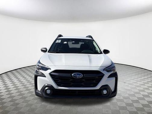 2025 Subaru Outback Base