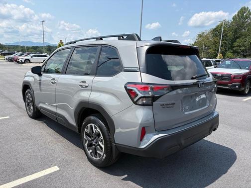 Riverrock Green 2026 Subaru Forester Premium