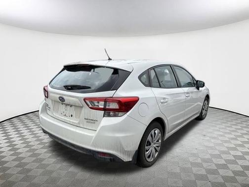 2017 Subaru Impreza 2.0i