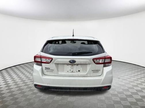 2017 Subaru Impreza 2.0i