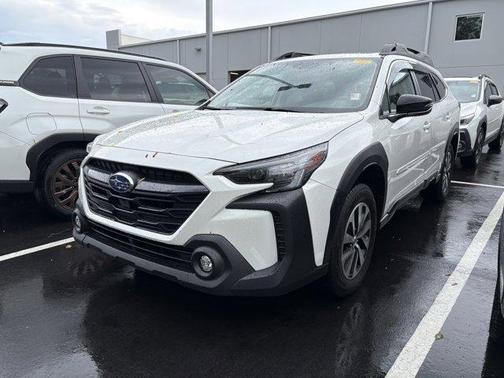 Crystal White Pearl 2025 Subaru Outback Premium