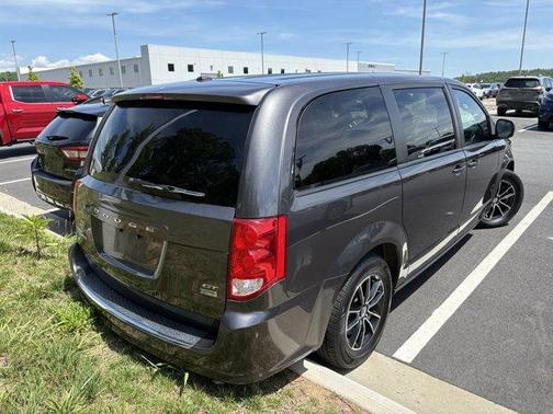 Granite Pearlcoat 2019 Dodge Grand Caravan GT
